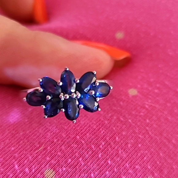Blue sapphire ring From Shop Lc - Picture 2 of 3